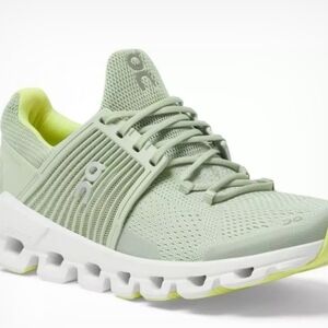 On Cloudswift Running Shoe
